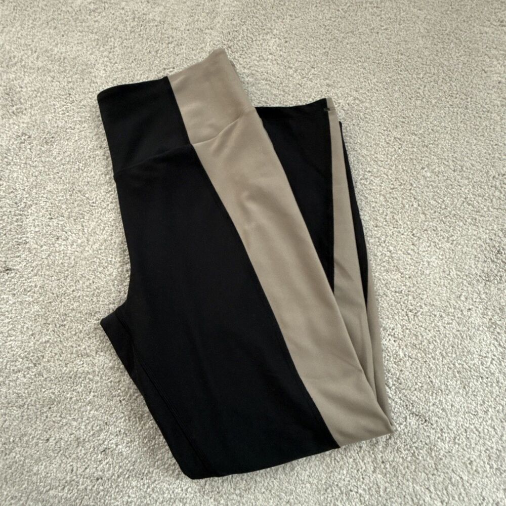 Abercrombie YPB Black with Brown Strip - Large